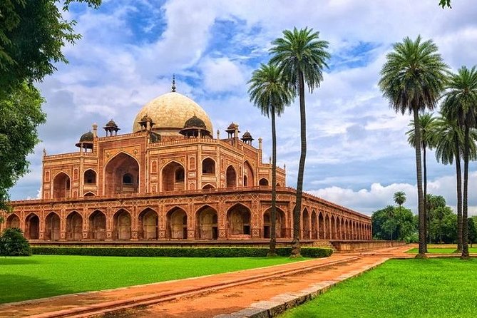 09 Hour Tour Of Delhi With India Gate Qutab Minar And Humayuns Tomb - Qutub Minar: The UNESCO Stop That Starts Strong