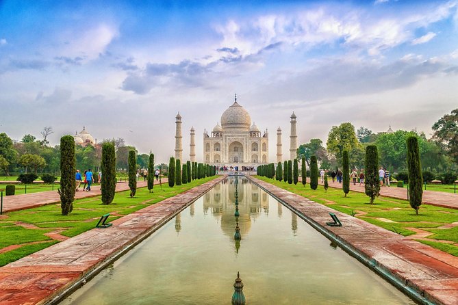 1-Day Private Tour to Agra with 3 UNESCO world Heritage from Delhi by Train - Agra Fort: the UNESCO site people often miss until they see it