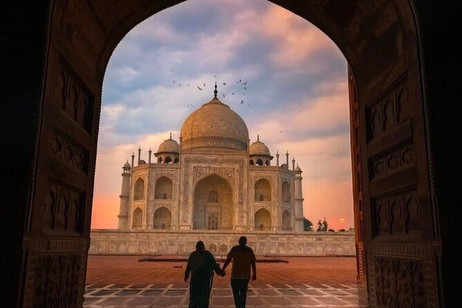 10 Days Private Golden Triangle Tour with Amritsar and Rishikesh - Jaipur without the race: Amber Palace, City Palace, and the UNESCO science stop