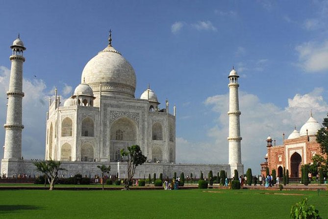 11 Days Golden Triangle & Varanasi With Luxury Accommodation,internal Flights - Key highlights worth caring about