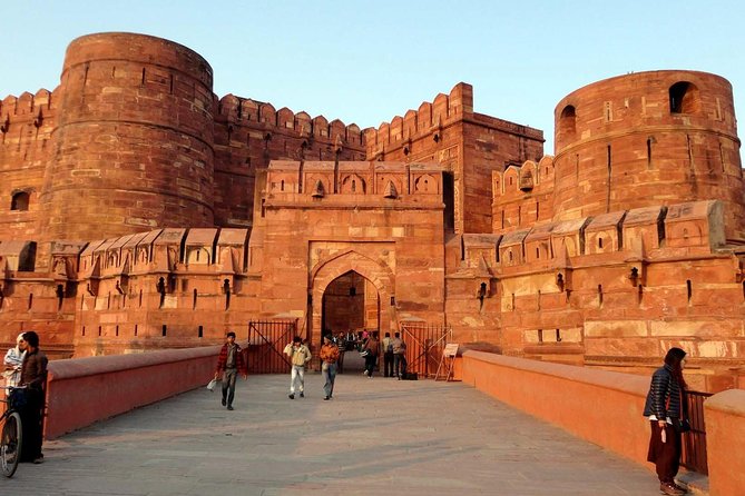 2 Day Private Luxury Golden Triangle Tour to Agra and Jaipur From New Delhi - Gaitore Ki Chhatriyan and Hawa Mahal, then a late return to Delhi