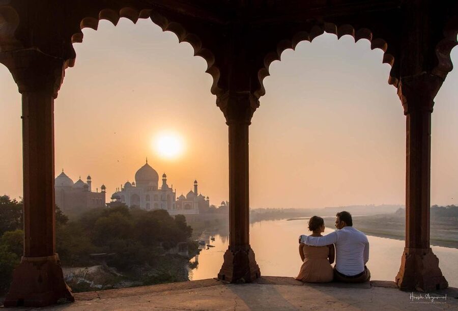 2 Days Delhi & Agra Private Tour with Sunrise Taj mahal - Lunch and breaks that keep the day realistic