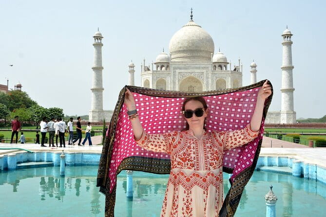 2 Days Overnight Taj Mahal & Agra Tour from Delhi - Fatehpur Sikri: The Mughal Capital in Red Sandstone Form