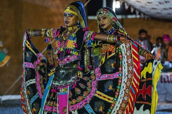 3-Day Luxury Golden Triangle Tour: New Delhi, Agra & Jaipur - Getting around in comfort, with guides who handle the details
