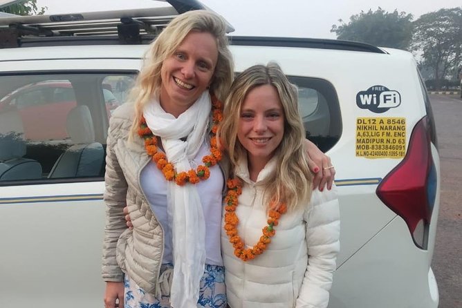 3-Day Private Luxury Golden Triangle Tour to Agra and Jaipur From New Delhi - First Day In Delhi: Qutub Minar, Humayun’s Tomb, And Old Delhi By Rickshaw