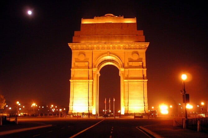 3 Days Golden Triangle Tour from Delhi by Car - Delhi day one: Old Delhi and the New Delhi contrasts