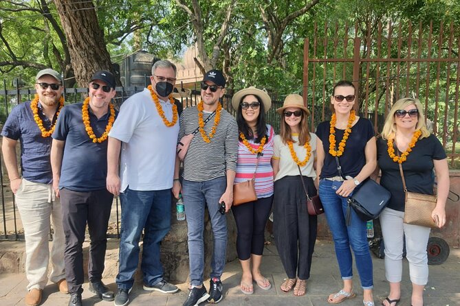 3-Days Private Golden Triangle Tour: Delhi, Agra & Jaipur by Car - Guides, photo help, and why names like Arham or Kamran show up