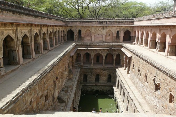 3-Hour Mehrauli Archaeological Park Ruins Walking Tour Delhi - From Qutub Minar to Mehrauli: Your 2 to 3 Hour Game Plan