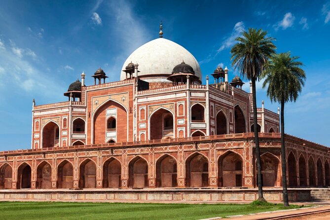 4-Day Golden Triangle Tour: Delhi, Agra, Jaipur (Viator Awarded) - Agra Day 2: Taj Mahal sunrise plus two Mughal sites