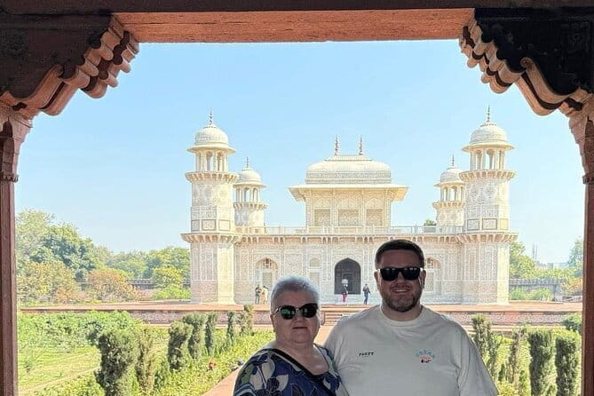 4 Days Luxury Golden Triangle Tour to Agra and Jaipur From Delhi - Agra to Jaipur: Using the Drive So You Arrive Fresh