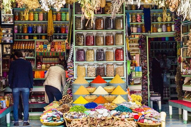 4-Hour Old Delhi Evening Walking Tour with Local Dinner & Guide - Pace, timing, and what to pack for walking at night