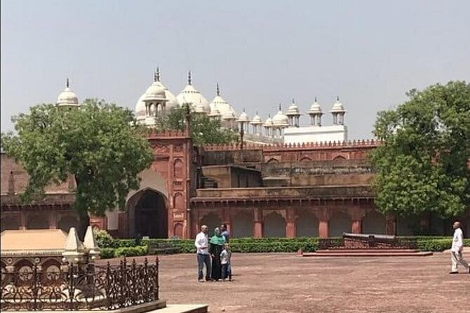 5-Day Golden Triangle Tour: Explore Delhi, Agra, and Jaipur - Day 1 Delhi: Old Delhi Rhythm, Stepwell Quiet, and Qutub Minar