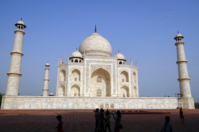 5-Day Private Luxury Golden Triangle Tour to Agra and Jaipur From New Delhi - Day 1 in Delhi: Old Delhi lanes plus UNESCO stops
