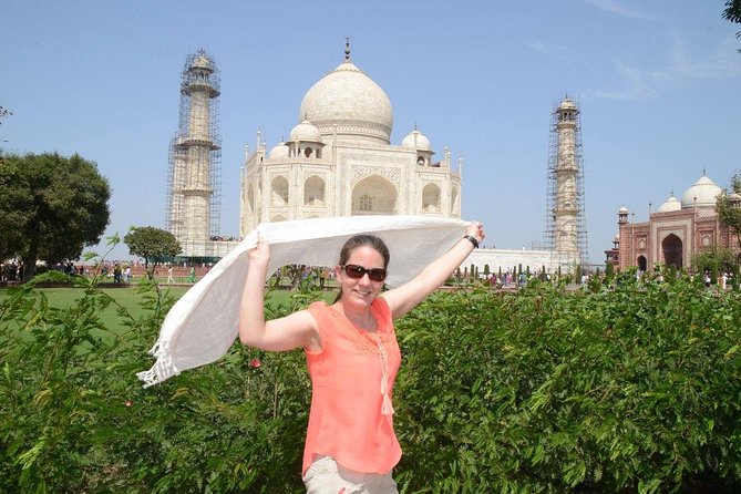 5 Days Golden Triangle Tour. Delhi-Agra-Jaipur-Delhi - Jantar Mantar and photo break time in Jaipur