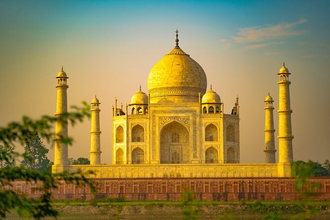 5 Days Golden Triangle with Ranthambore (Delhi Agra Jaipur Ranthambore Tour) - Agra at first light: sunrise Taj Mahal plus Agra Fort