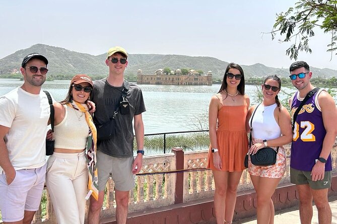5 Days Private Luxury Golden Triangle Tour from Delhi - Day 4 Jaipur City Tour, Jaigarh Fort, and the Honeycomb Windows of Hawa Mahal