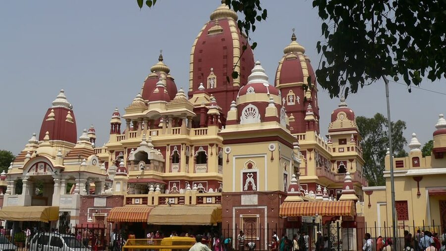 5-Hour Half-Day Delhi Temple Tour with Pick-Up & Drop-Off - Lunch break and the New Delhi free time window