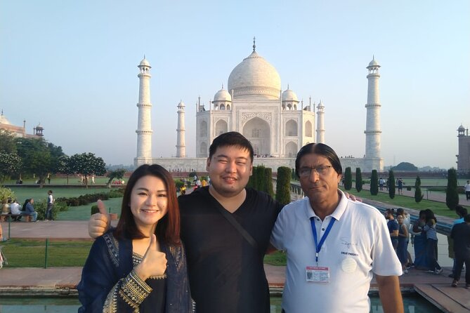 6-Day Private Golden Triangle Tour – Explore Delhi, Agra & Jaipur - Day 2 in Old Delhi: rickshaw ride, spice market chaos, and stepwell calm