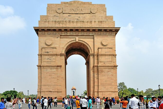 6-Day Private Tour of Delhi, Agra, Jaipur, and Varanasi from Delhi - Day 1 in New Delhi: Qutub Minar, Lotus Temple, and Parliament photo stops