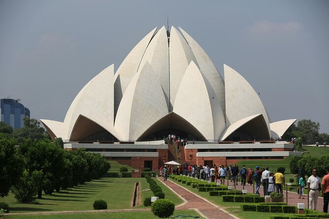 6-Day Private Tour of Delhi, Agra, Jaipur, and Varanasi from Delhi - Day 3 in Jaipur: Amber Palace, City Palace, and Jantar Mantar
