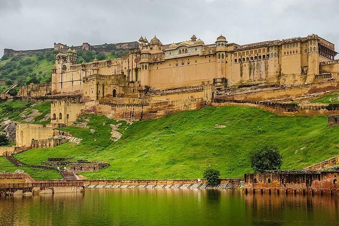 7 - Days Private Incredible Golden Triangle Tour of India - Entering Delhi: Old Delhi rickshaw and the Chandni Chowk buzz