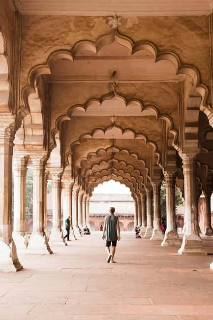 A full-day tour of Old & New Delhi Monument Express Entry - Getting Around Delhi Without Turning Your Day Into a Transportation Problem