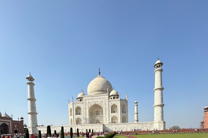 Agra Private Day Tour with Guide and Transportation - 6:00 am Pickup and the AC Ride to Agra