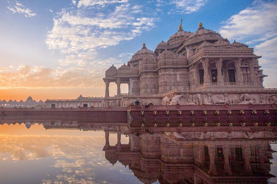 Akshardham Light & Fountain Show with Pick-up & Drop-off - Should You Book This Akshardham Light and Fountain Show Tour?