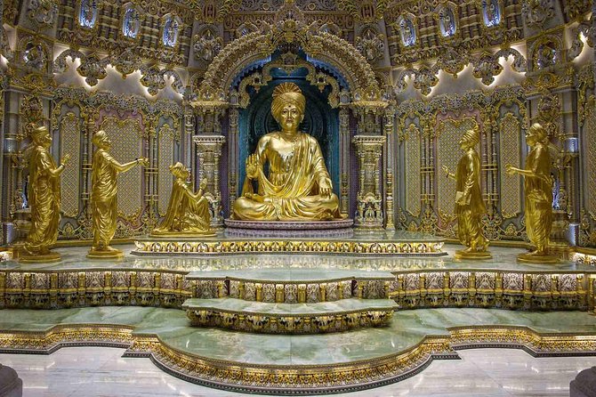 Akshardham Temple Tour Delhi, World's largest Hindu temple visit! - Pickup, transport, and the no-fuss morning plan