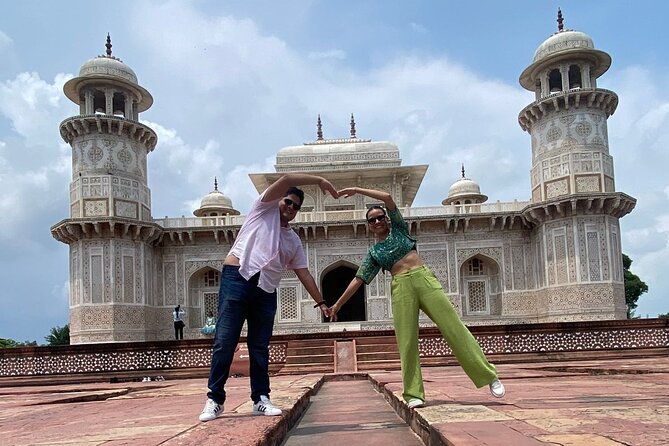 All Inclusive Private Taj Mahal & Agra Tour from Delhi by Car - The guide experience: why names matter