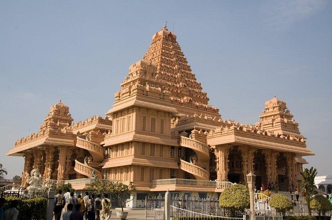All-Inclusive Sacred Delhi: Private Full-Day Temples Experience - Who this temple tour is best for