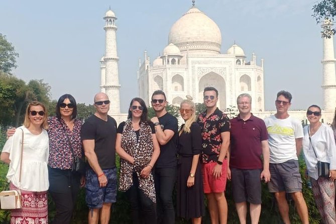 All Inclusive: Same day Taj Mahal Tour From Delhi - Agra Fort in one focused hour: Mughal power, compressed