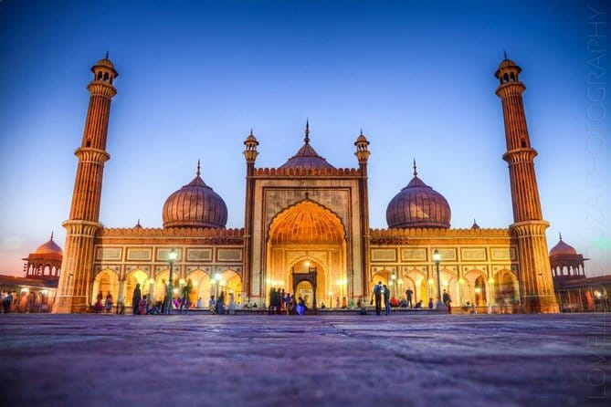 All Inclusive Taj Mahal, Agra Fort or Baby Taj Tour by SUV Car - Agra Fort Stop: UNESCO Courtyards and Mughal Power Layout