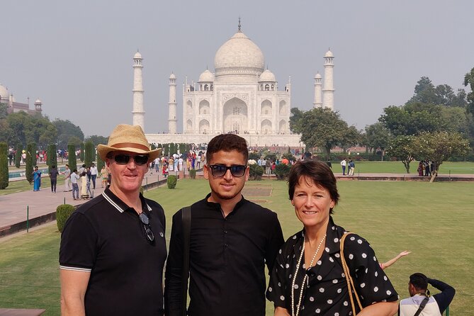 All Inclusive Taj Mahal & Agra Tour by Superfast Train From Delhi - Taj Mahal at 9:50 AM arrival: making the 3 hours count