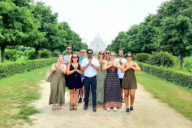 All Inclusive Taj Mahal, Fort & Baby Taj Tour from Delhi by Car - 5-Star Hotel Lunch, a Real Break Instead of Just a Meal