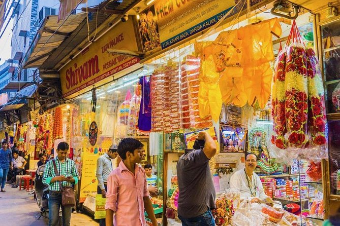Best Of Old Delhi: 3 Hour Tuk Tuk/Rickshaw Tour - Khari Baoli spice market: what to look for when your senses get loud