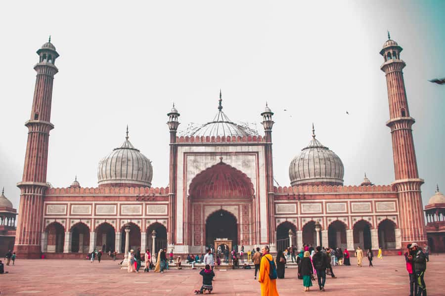Build Your Own: custom private tour of Delhi with transfer - New Delhi Icons: Akshardham, Lotus Temple, and Temple Etiquette