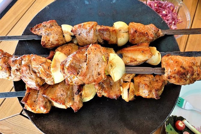 Bukhara: a Unique Indian Food Experience at ITC Maurya - Entering Bukhara: Rustic North West Frontier Atmosphere in a Luxury Hotel