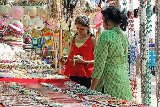 Bustling Markets of Delhi (Guided Half Day Shopping Tour) - Sarojini Nagar Market: Designer Labels, Cheap Prices, High Sorting Effort