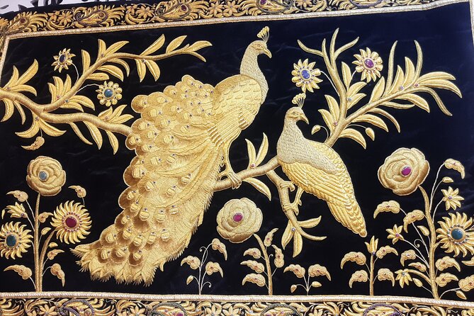 Chandni Chowk Textile Tour - Why Chandni Chowk textiles are different from normal shopping