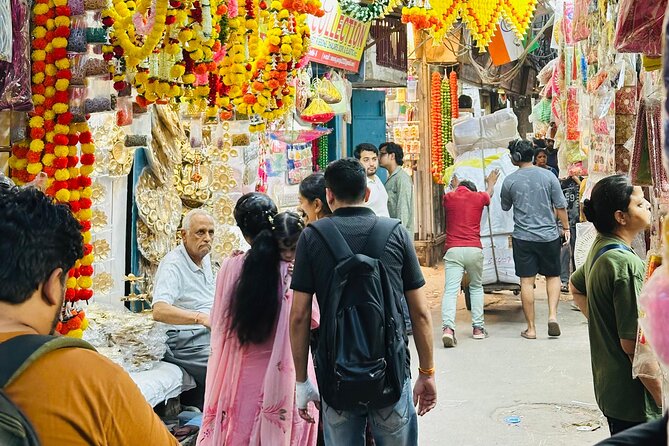 Customized Half Day and Full Day Delhi Shopping, Street Food Tour - Khari Baoli: Asia’s biggest wholesale spice market in real life