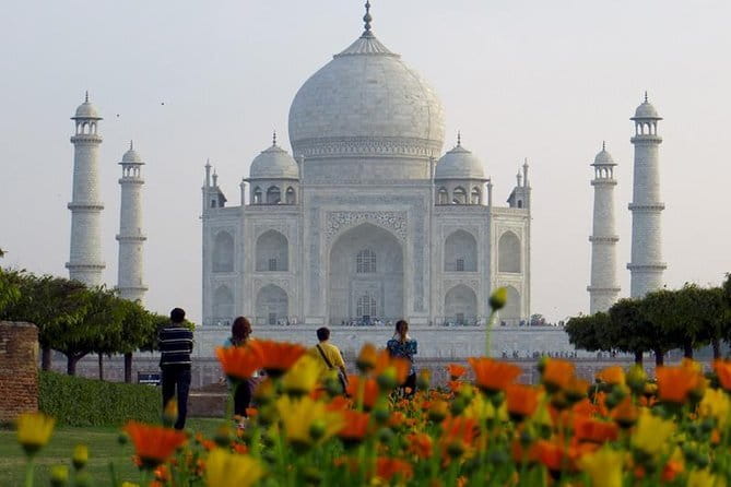 Day Trip to Taj Mahal, Agra Fort and Baby Taj from Delhi by Car - Lunch, mineral water, and entry tickets: the value question