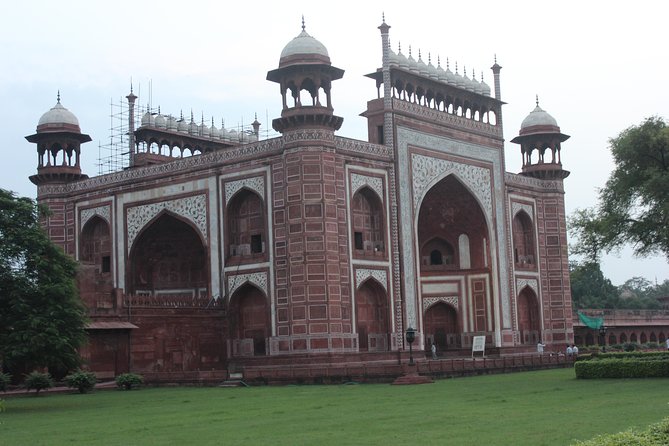 Day Trip to Taj Mahal from Delhi by Private Car - Taj Mahal timing: 3 hours, entry fees, and the battery bus detail