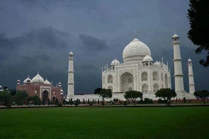 Day Trip to The Taj Mahal and Agra from Delhi by Train - Agra Cantt to hotel reset: getting fresh before the Taj