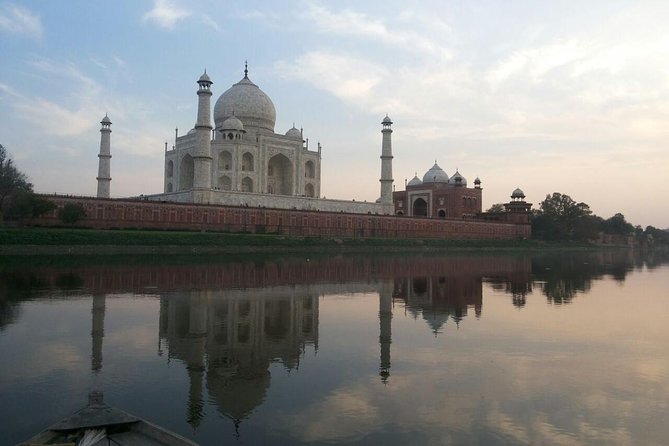 Delhi Agra and Taj Mahal Private Day Trip by Car with Lunch - Lunch in Agra: multi-cuisine buffet that keeps the day moving