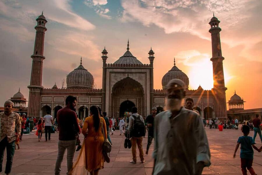 Delhi - Agra - Jaipur 3 Day Tour - Jaipur essentials: Amber Fort, City Palace, Jantar Mantar, Hawa Mahal and Jal Mahal