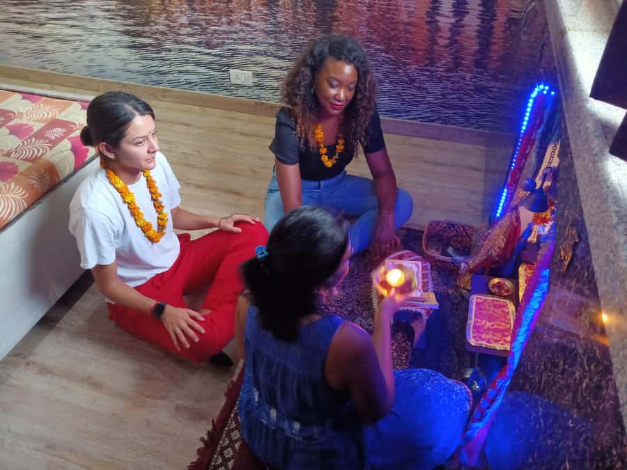 Delhi: AI Cooking Class and Much More in a Local Family Home - The cultural games and Hindi lessons you’ll actually use