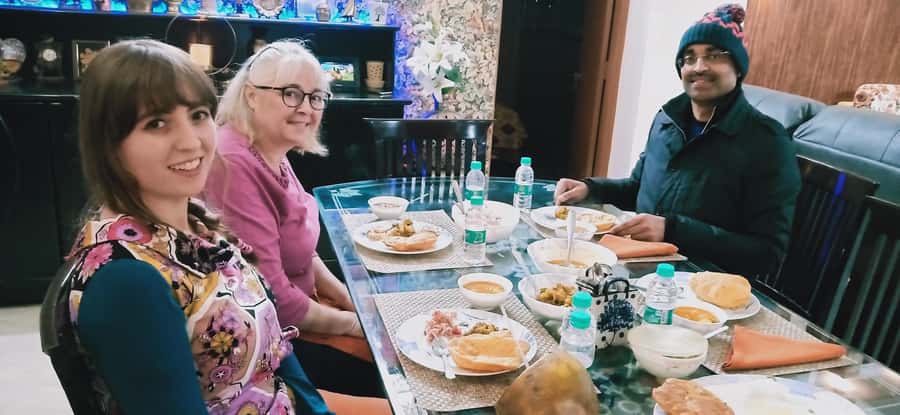 Delhi: AI Cooking Class and Much More in a Local Family Home - A Hindu welcome, plus comfort that makes solo travel easier