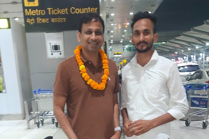 Delhi Airport Private Transfer to or from New Delhi and NCR - Pickup and drop-off at Indira Gandhi International Airport