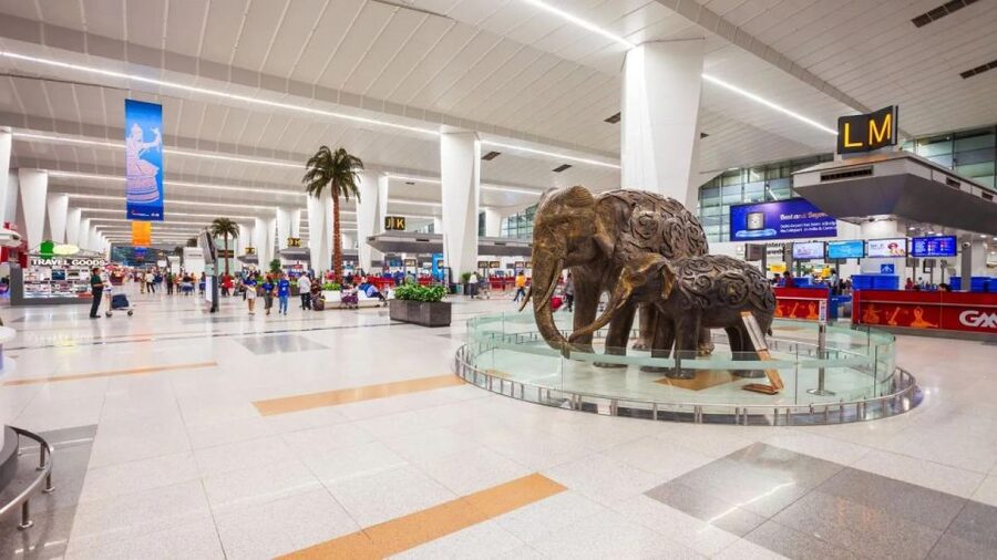 Delhi: Airport to Airport Guided Layover City Tour - Where Akshardham and Lodi Garden May Fit